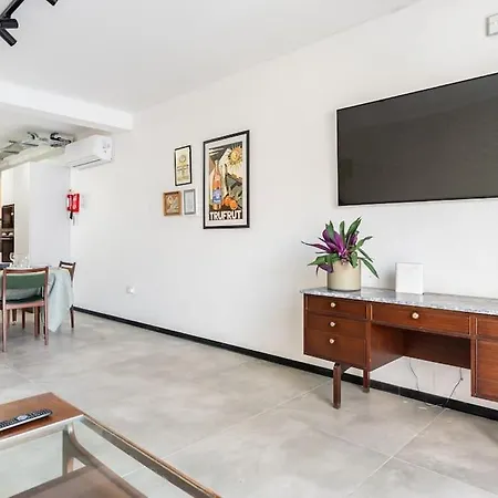 Apartment Stay-sliema Centrally Located Retro One Bedroom Sliema