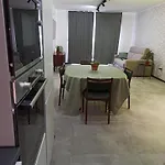 Stay-sliema Centrally Located Retro One Bedroom *
