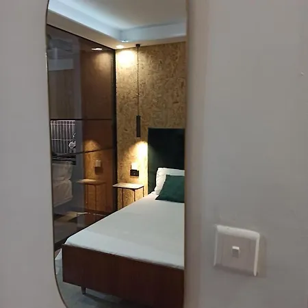 Stay-sliema Centrally Located Retro One Bedroom *